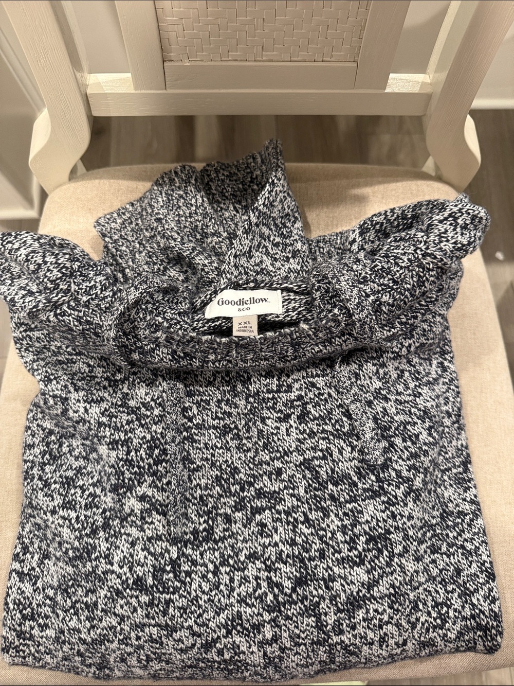Goodfellow & Co Men’s Marled Navy and White Turtleneck Sweater